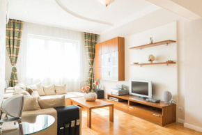 Top center SofialuxRentals Patriarh Evtimiy apartment - FREE PARKING